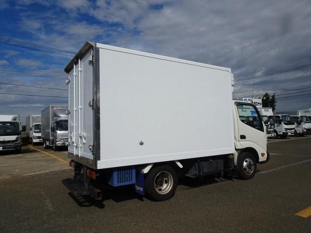 HINO DUTRO 2018 Image 31