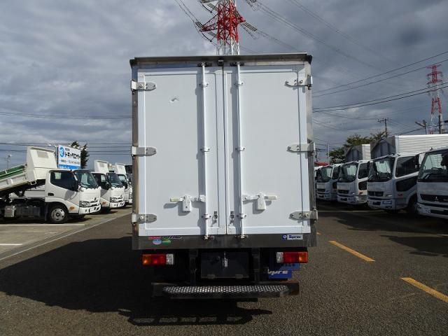 HINO DUTRO 2018 Image 31