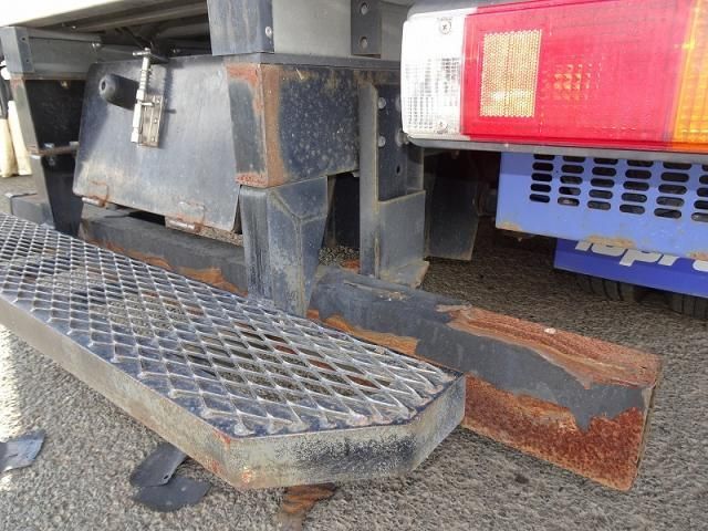 HINO DUTRO 2018 Image 31