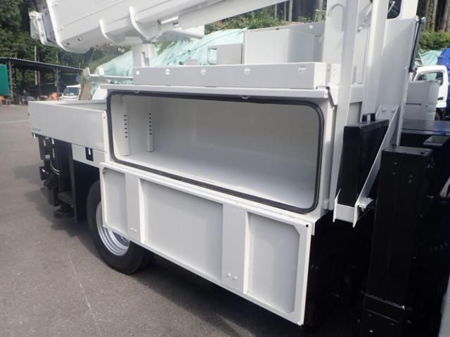 ISUZU ELF 2012 Image 31