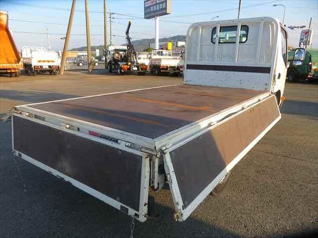 HINO DUTRO 2020 Image 31