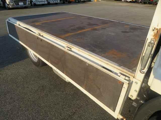 HINO DUTRO 2020 Image 31