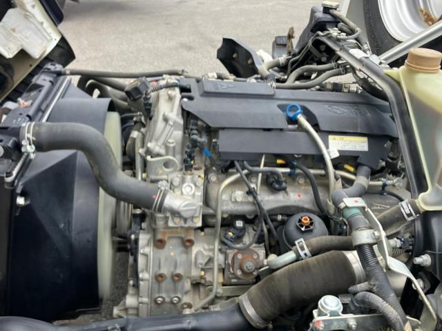 MITSUBISHI CANTER 2022 Image 31