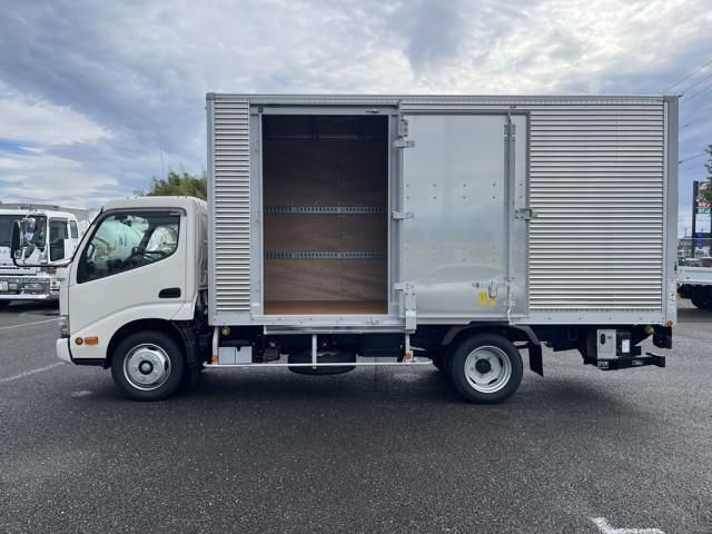 HINO DUTRO 2025 Image 31