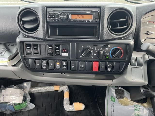 HINO DUTRO 2025 Image 31