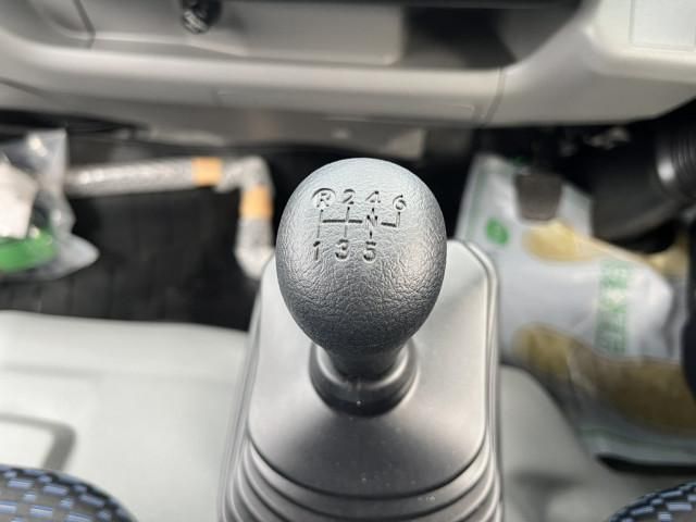 HINO DUTRO 2025 Image 31