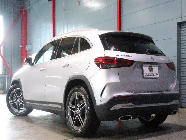 MERCEDES BENZ GLA CL 2021 Image 31