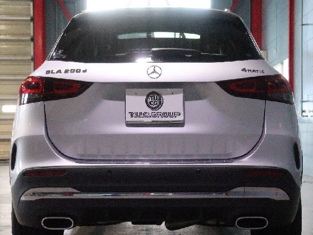 MERCEDES BENZ GLA CL 2021 Image 31