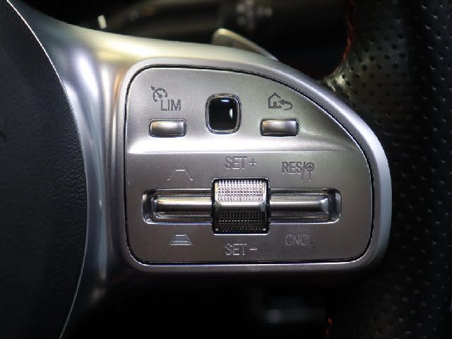 MERCEDES BENZ GLA CL 2021 Image 31