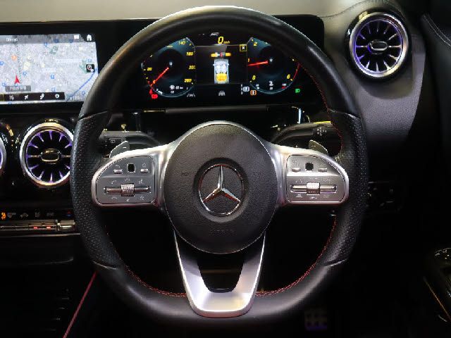 MERCEDES BENZ GLA CL 2021 Image 31