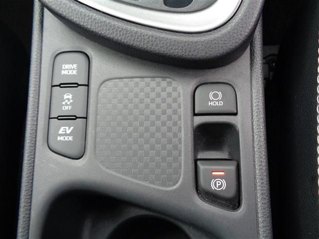 TOYOTA YARIS CROSS HYBRID 2024 Image 31