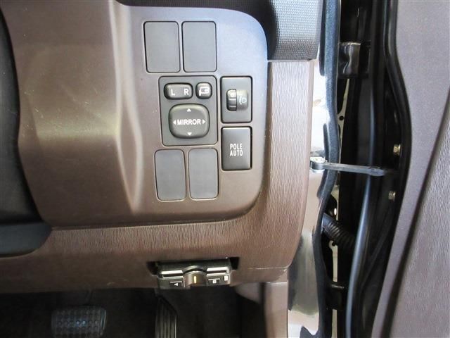 TOYOTA PASSO 2012 Image 31