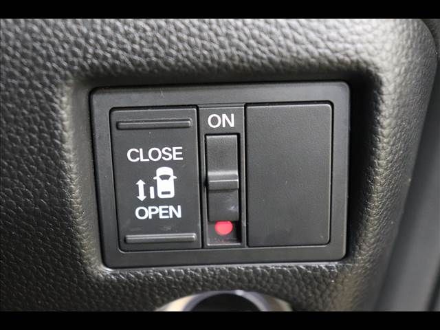 HONDA N BOX CUSTOM 2019 Image 31