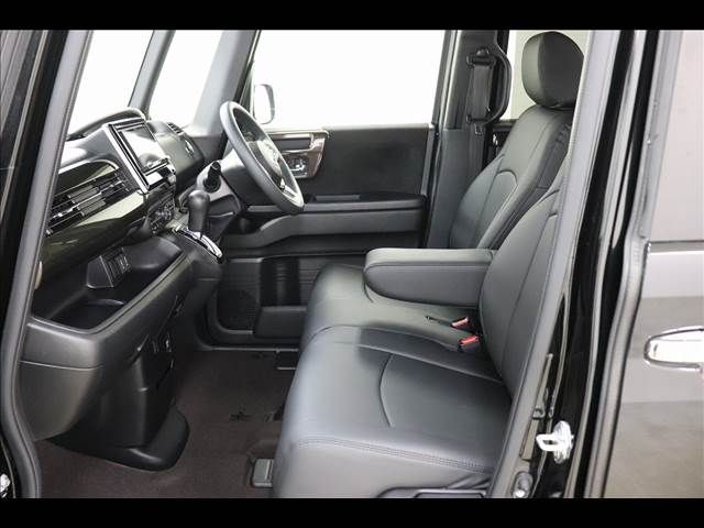 HONDA N BOX CUSTOM 2019 Image 31