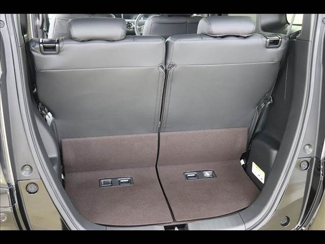 HONDA N BOX CUSTOM 2019 Image 31