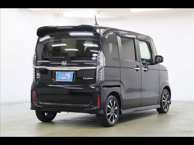 HONDA N BOX CUSTOM 2019 Image 31