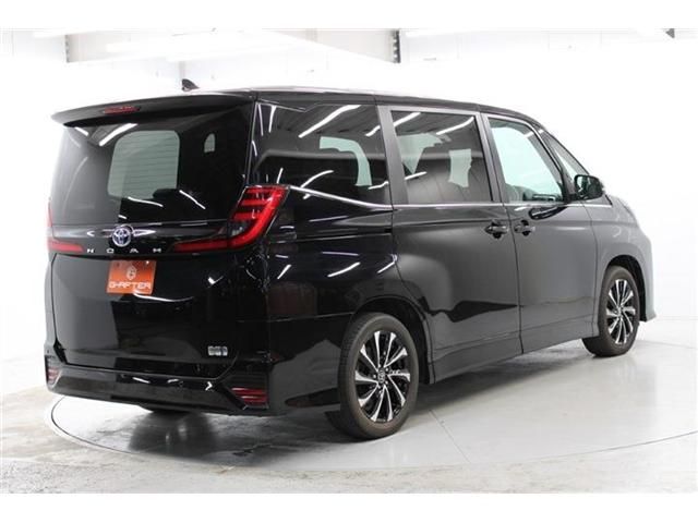 TOYOTA NOAH HYBRID 2023 Image 31