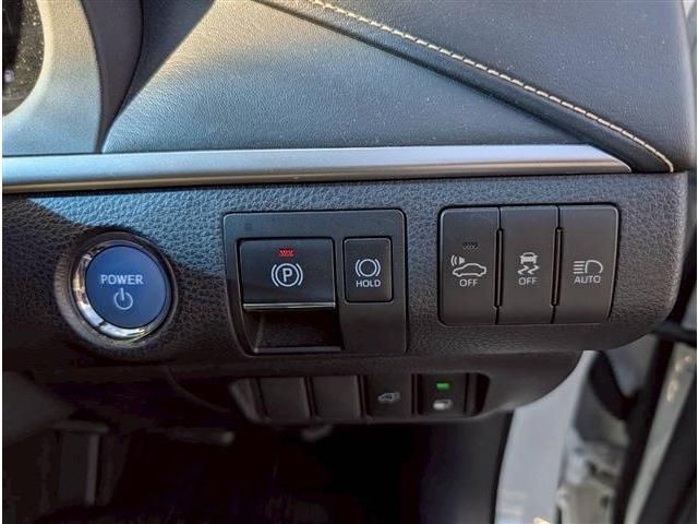 TOYOTA HARRIER HYBRID 2019 Image 31