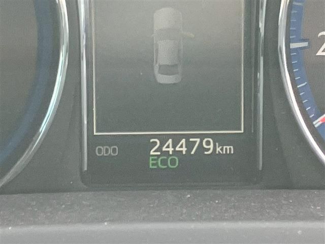 TOYOTA CROWN SEDAN HYBRID 2017 Image 31