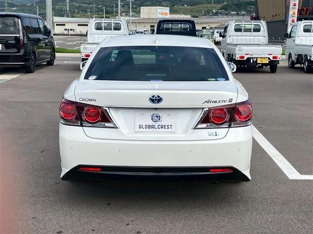 TOYOTA CROWN SEDAN HYBRID 2017 Image 31