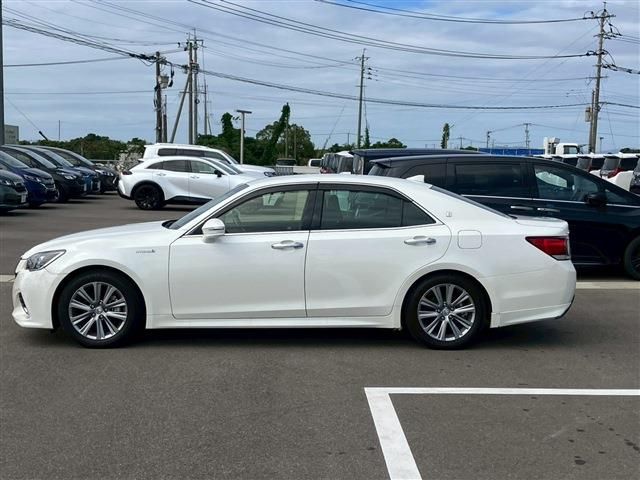 TOYOTA CROWN SEDAN HYBRID 2017 Image 31