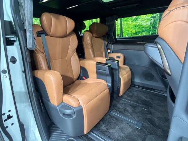 TOYOTA VELLFIRE  HYBRID 4WD 2023 Image 31