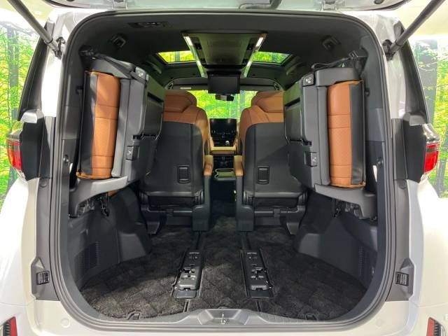 TOYOTA VELLFIRE  HYBRID 4WD 2023 Image 31