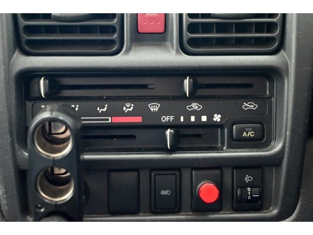 SUZUKI CARRY TRUCK 4WD 2015 Image 31