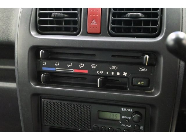 SUZUKI CARRY TRUCK 4WD 2012 Image 31