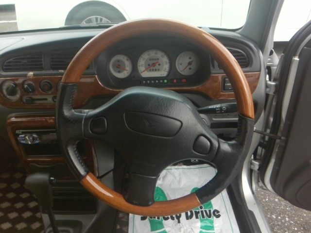 DAIHATSU MIRA GINO 2001 Image 31