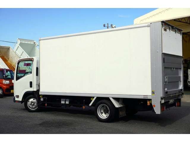 ISUZU ELF 2016 Image 31