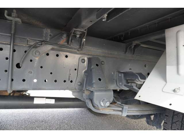 ISUZU ELF 2016 Image 31