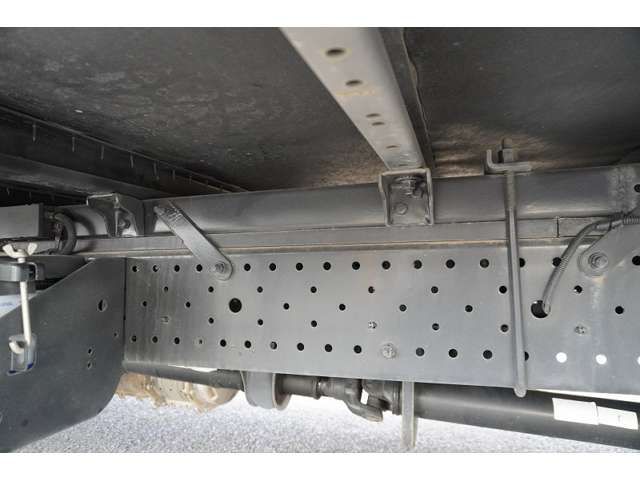 ISUZU ELF 2016 Image 31