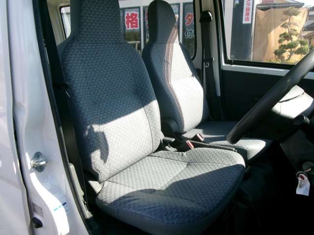 DAIHATSU HIJET CARGO 4WD 2016 Image 31