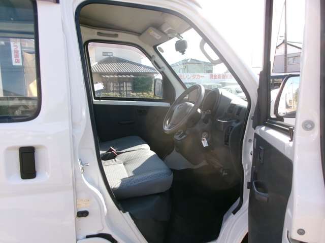 DAIHATSU HIJET CARGO 4WD 2016 Image 31