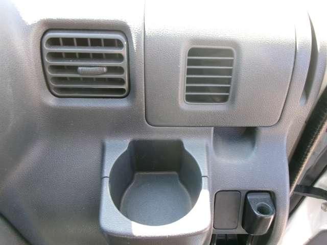 DAIHATSU HIJET CARGO 4WD 2016 Image 31