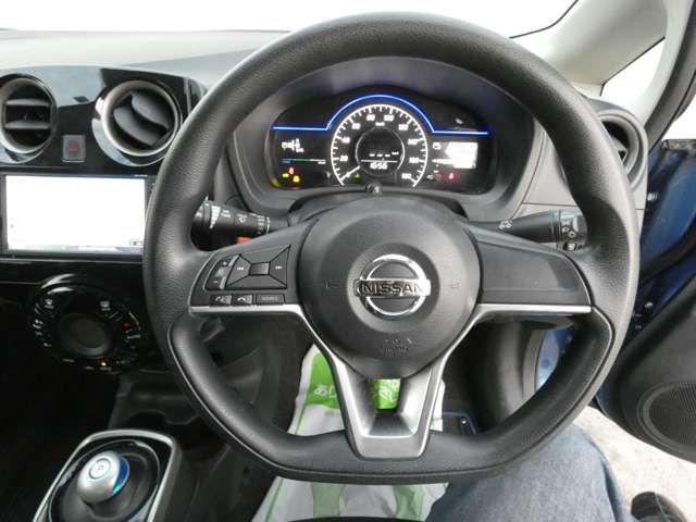 NISSAN NOTE 2017 Image 31