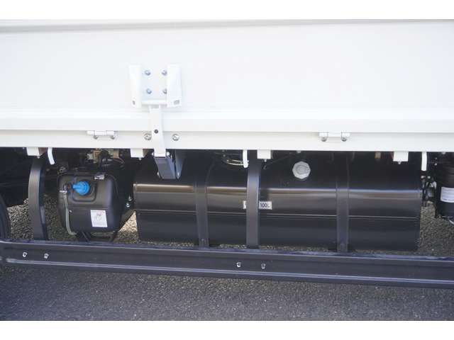 MITSUBISHI CANTER 2023 Image 31