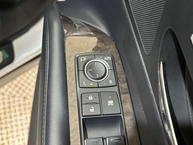 TOYOTA LEXUS RX450H 2WD 2012 Image 31