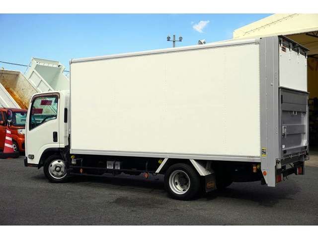 ISUZU ELF 2016 Image 31