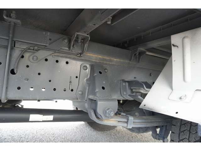 ISUZU ELF 2016 Image 31