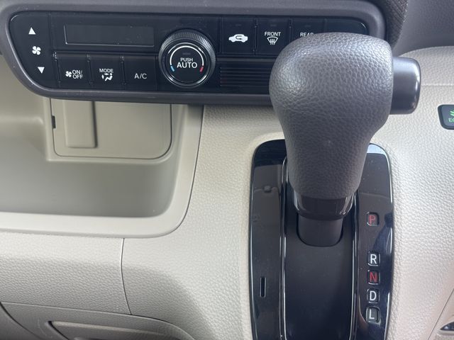 HONDA N BOX 2020 Image 31