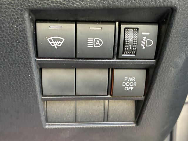 SUZUKI LANDY 4WD 2022 Image 31