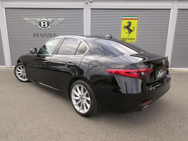 ALFAROMEO GIULIA 2017 Image 31