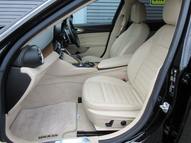 ALFAROMEO GIULIA 2017 Image 31