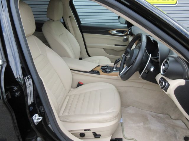 ALFAROMEO GIULIA 2017 Image 31