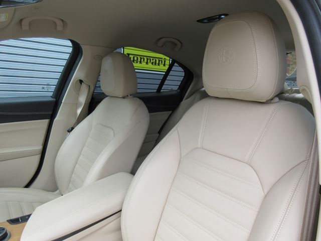 ALFAROMEO GIULIA 2017 Image 31