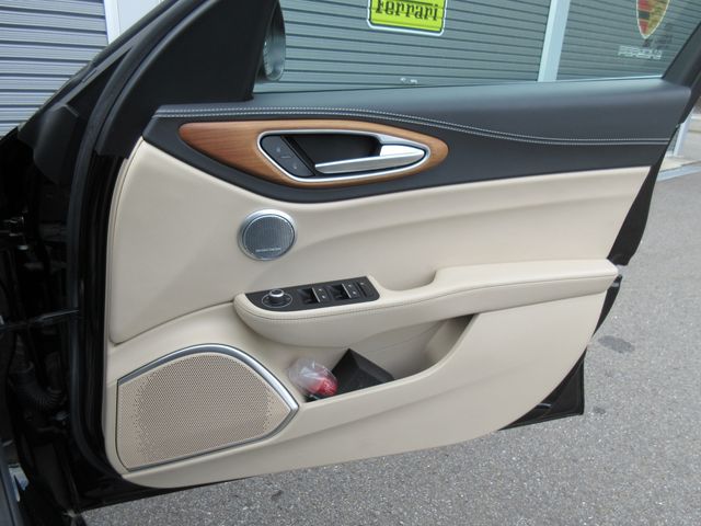 ALFAROMEO GIULIA 2017 Image 31