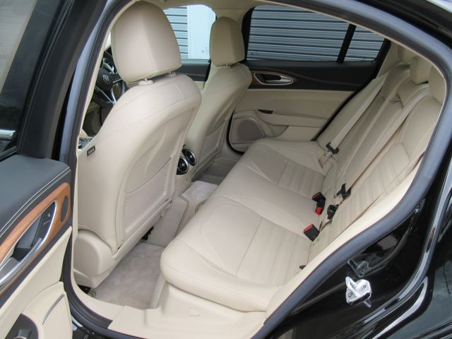 ALFAROMEO GIULIA 2017 Image 31