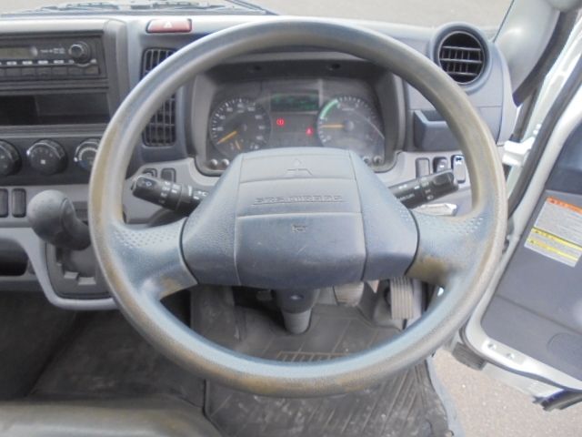 MITSUBISHI CANTER 2011 Image 31